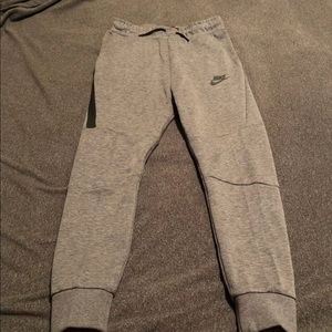 Nike Tech Fleece Pants Size L Boys